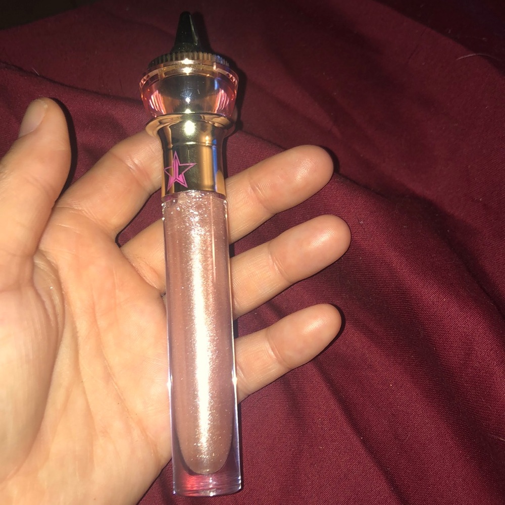 Lip gloss.